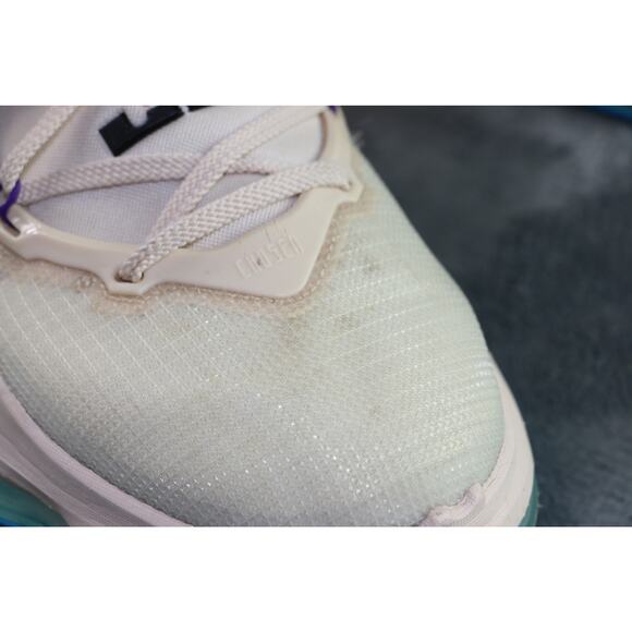 Nike LeBron 19 EP Lakers Cream Men\'s Size 12 Basketball Shoes Clean main image 8